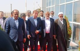 سرپرست وزارت نفت برای بررسی وضعیت پالایشگاه‌ها و پتروشیمی‌ها وارد عسلویه شد