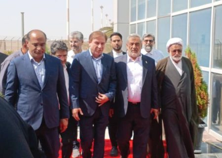 سرپرست وزارت نفت برای بررسی وضعیت پالایشگاه‌ها و پتروشیمی‌ها وارد عسلویه شد