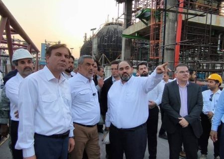 بازدید سرپرست وزارت نفت و استاندار بوشهر از پتروشیمی‌های جم و مبین انرژی