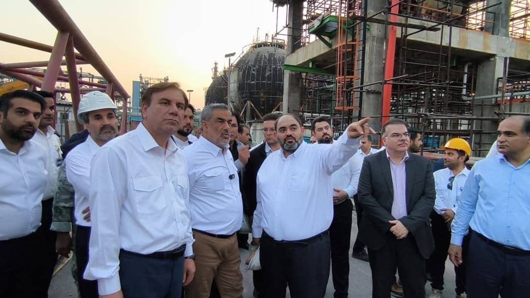 بازدید سرپرست وزارت نفت و استاندار بوشهر از پتروشیمی‌های جم و مبین انرژی