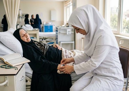 خدمت ۲۹۰۰ نیروی پرستاری و فوریت‌های پزشکی در خط مقدم سلامت بوشهر