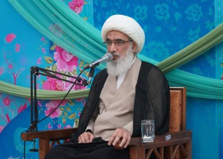 امام جمعه بوشهر: حضرت زینب(س) اسلام را از خطر تحریف نجات داد