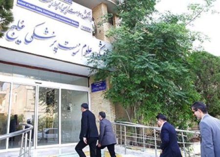 معاون وزیر بهداشت: دانشگاه علوم پزشکی بوشهر در پزشکی هسته‌ای و زیست‌فناوری جایگاه برجسته‌ای دارد