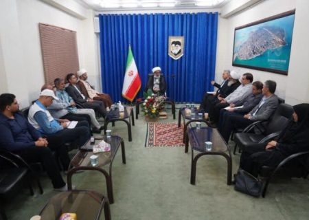 امام جمعه بوشهر: امنیت غذایی به نظارت جدی و فرهنگ‌سازی رسانه‌ای نیاز دارد