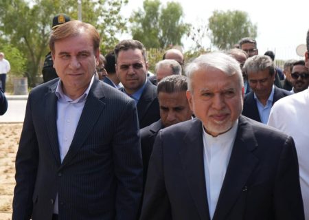 وزیر میراث فرهنگی وارد بوشهر شد