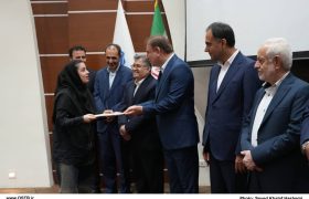 استاندار بوشهر: توسعه استان به توان علمی و خلاقیت جوانان وابسته است